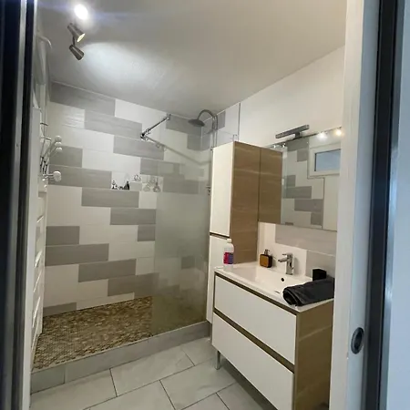 T2 A Saint-cyprien Apartament